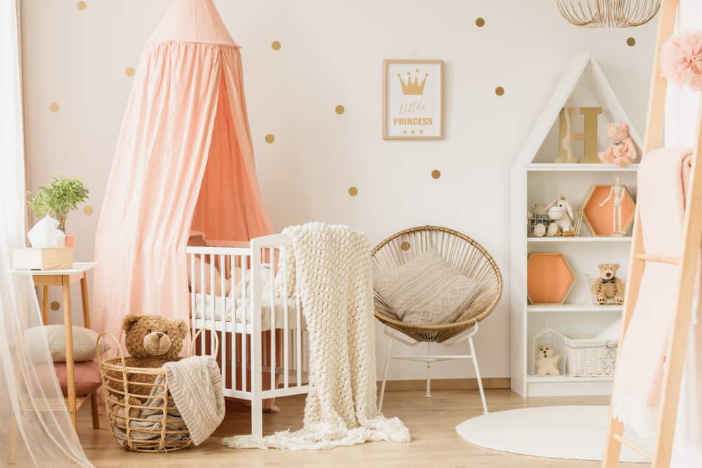 nursery baby girl decor