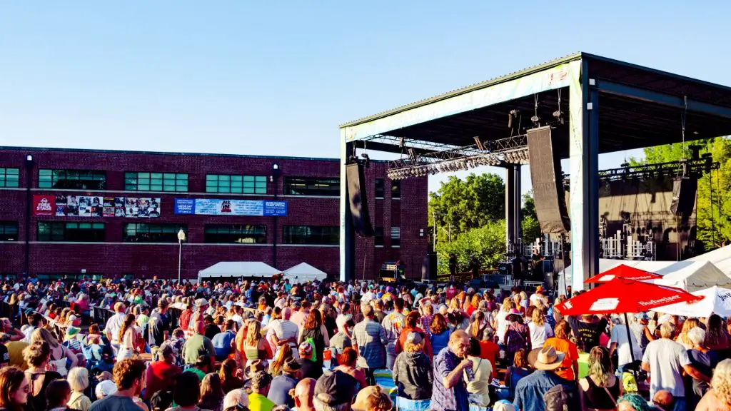 What concerts are at Indiana State Fair?