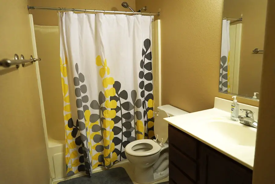 Upstairs Guest Bathroom Makeover