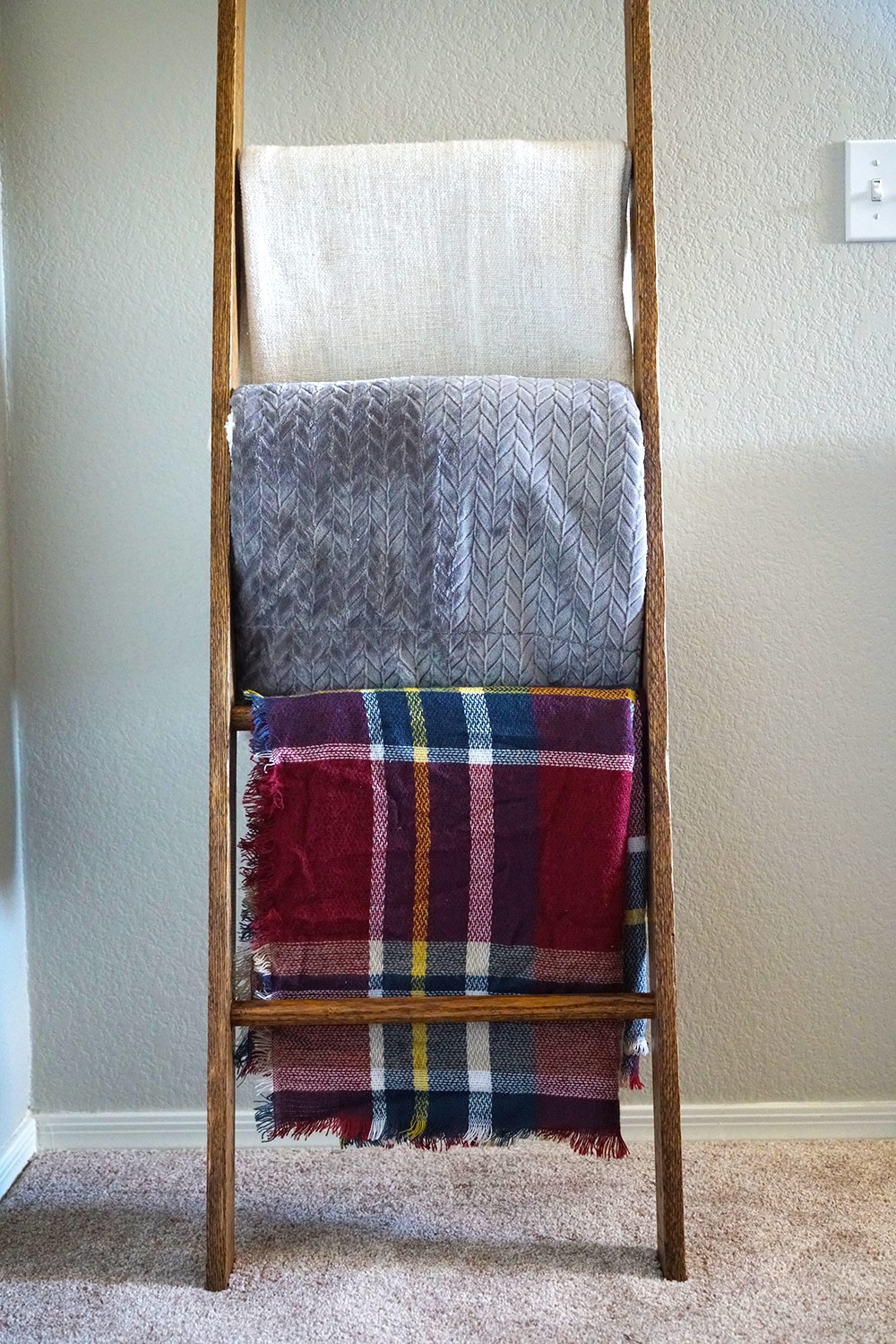Step 5: Assemble your blanket ladder!